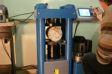 split tensile strength testing machine|cube test procedure is code.